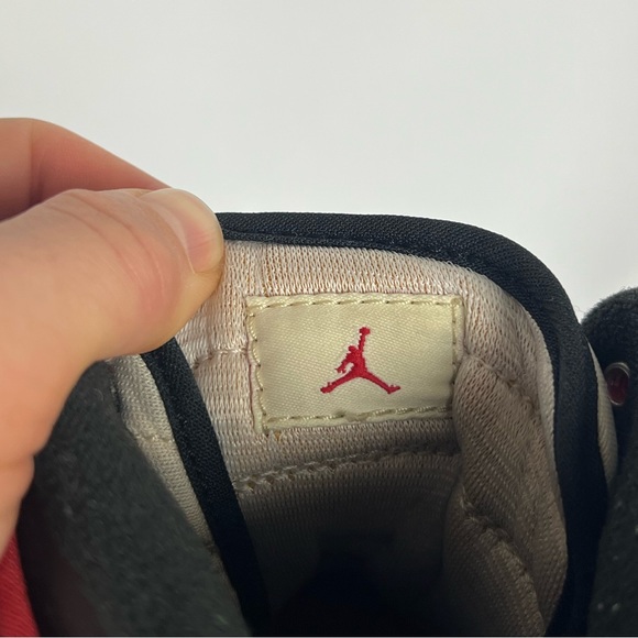 Nike Air Jordan 1 AJKO Retro High 'Chicago' 2010 Mens 9US Canvas/Leather Vintage - Picture 9 of 9